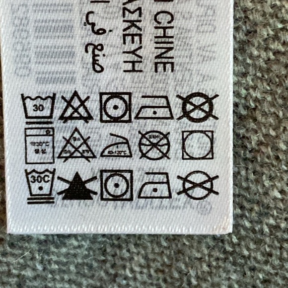 NWT. Zara Gray Wool Blend Knit Buttoned Multi-positional Midi Dress. Size L. - Picture 15 of 15